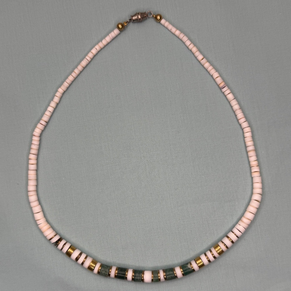 Vintage Heishe Aventurine and Quartz stone and brass necklace 17.5 inches - Picture 5 of 13